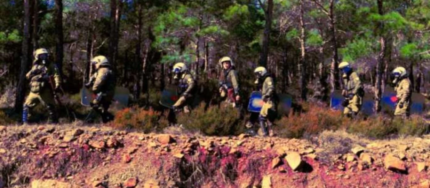 Λέσβος: Ο αντιδήμαρχος καταγγέλλει προπηλακισμό του από τα ΜΑΤ!